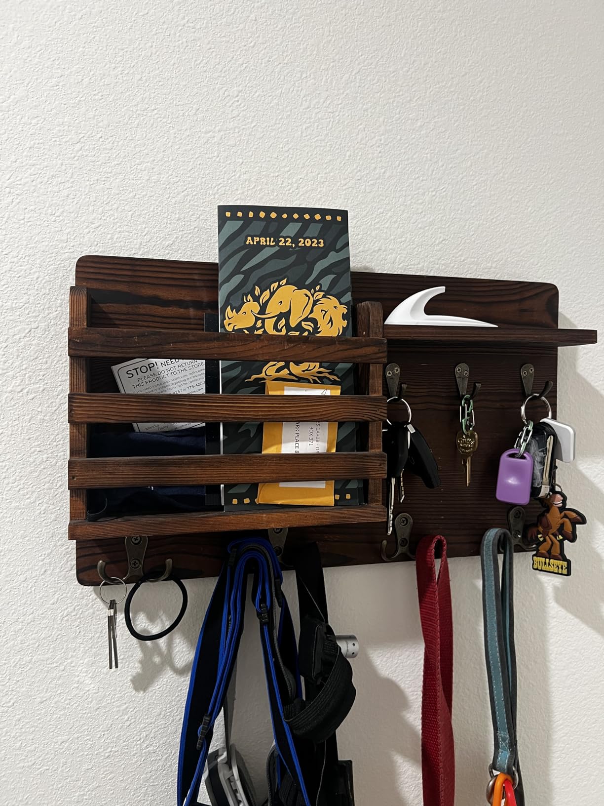 19 Entryway Key Holder Ideas to Keep Your Home Organized - Addicted To ...