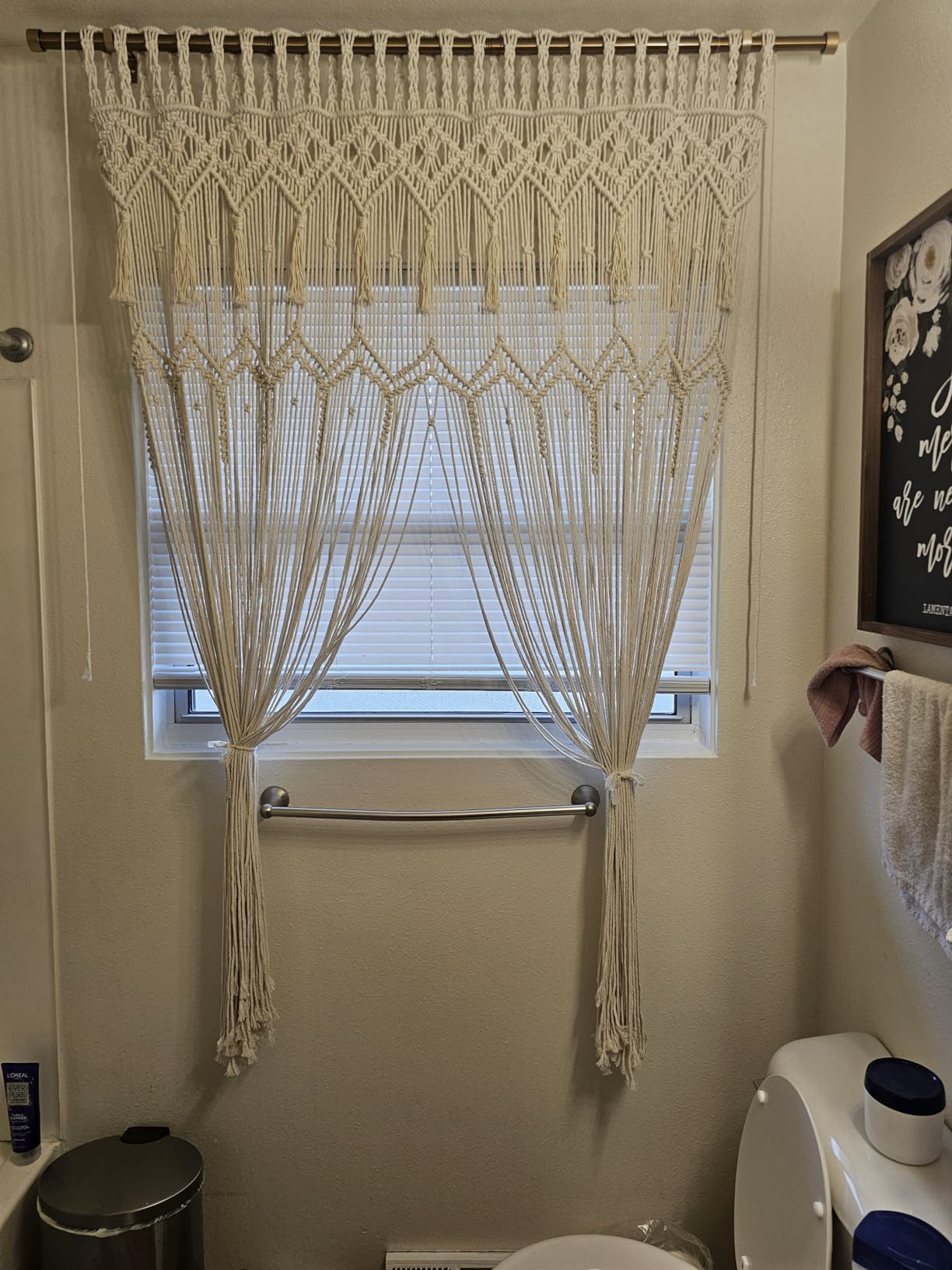 21 Gorgeous Bathroom Window Privacy Ideas - Addicted To Organization