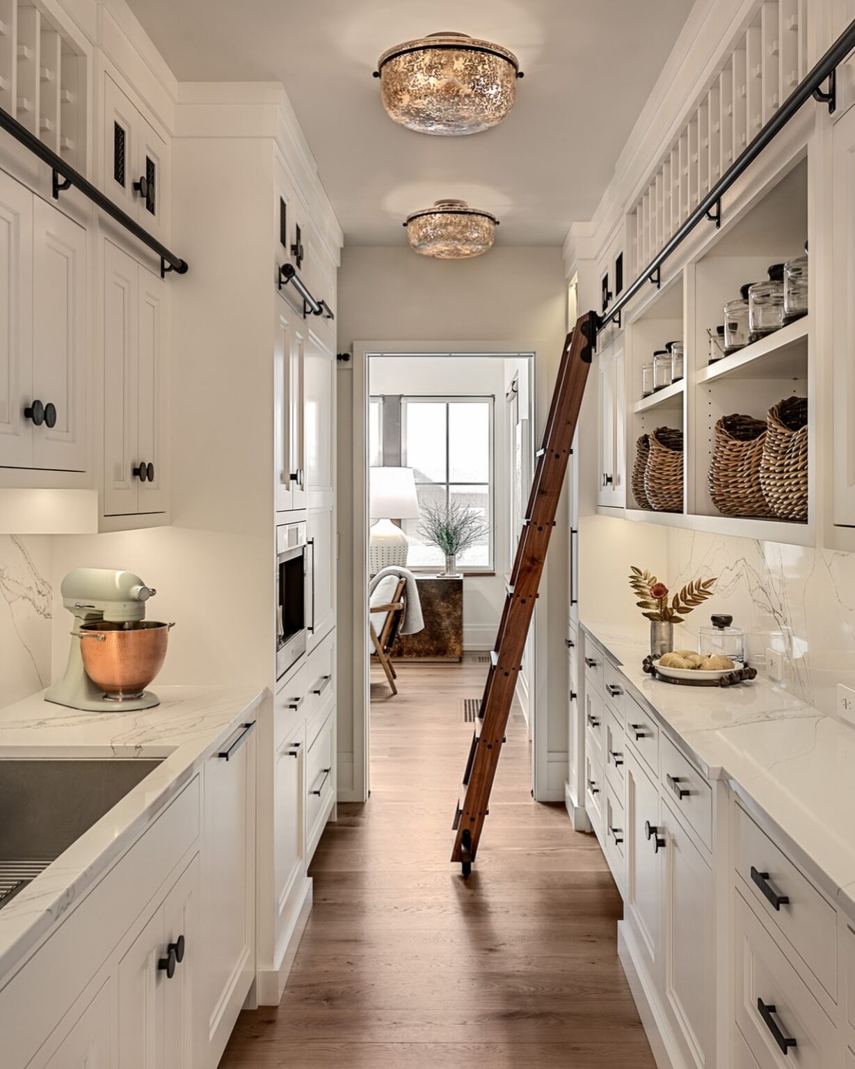 25 Inspiring Butler's Pantry Ideas for Every Style - Addicted To ...