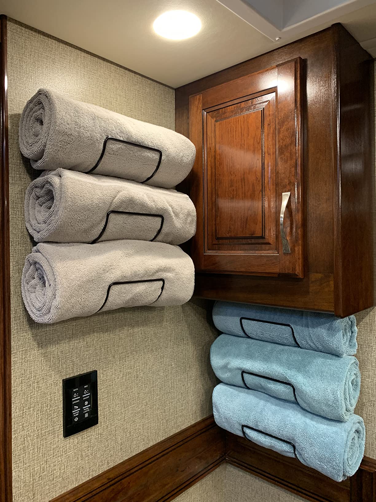 25 Stylish Bathroom Towel Rack Ideas to Enhance Your Space - Addicted ...