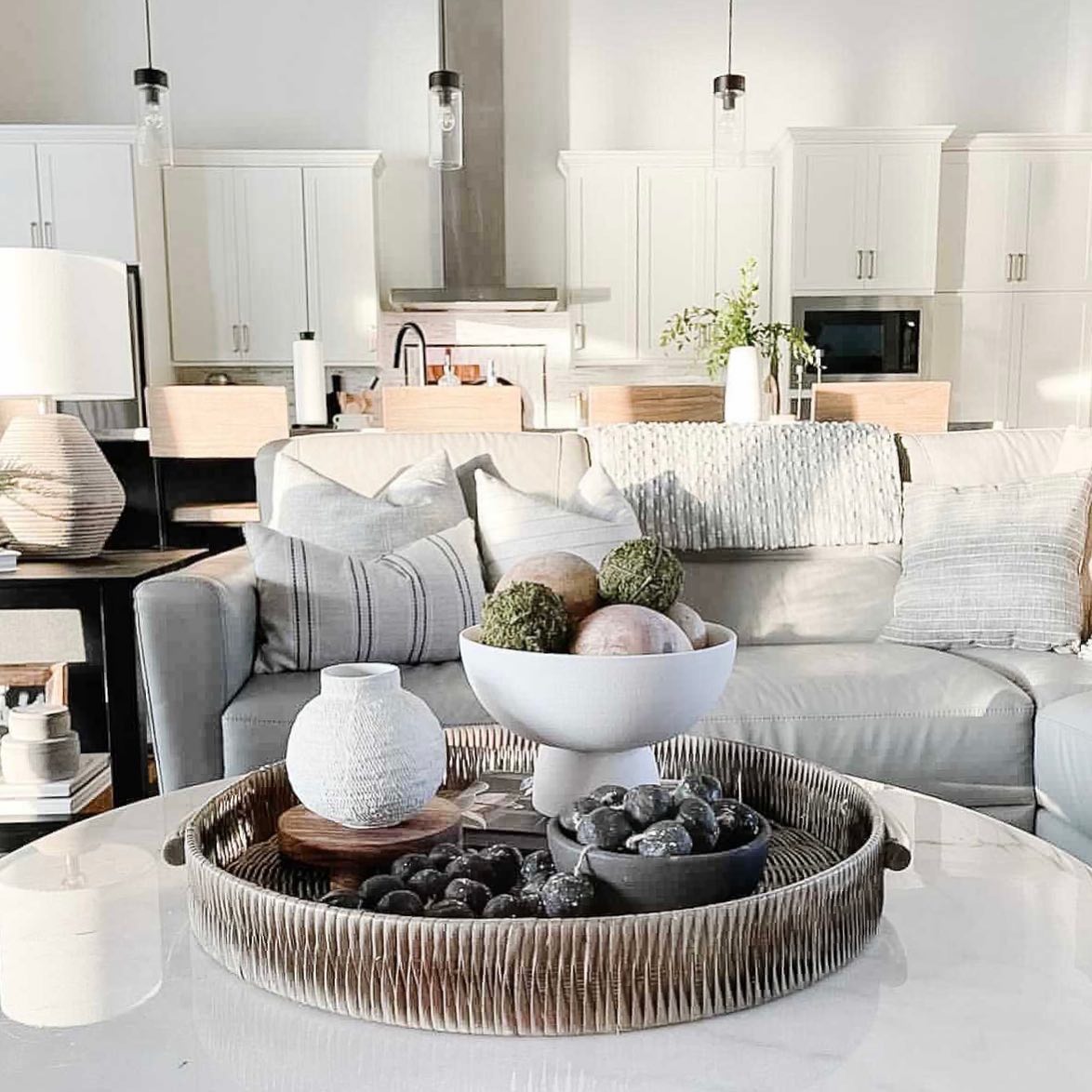 32 Trendy Coffee Table Decor Ideas for Your Living Room - Addicted To ...
