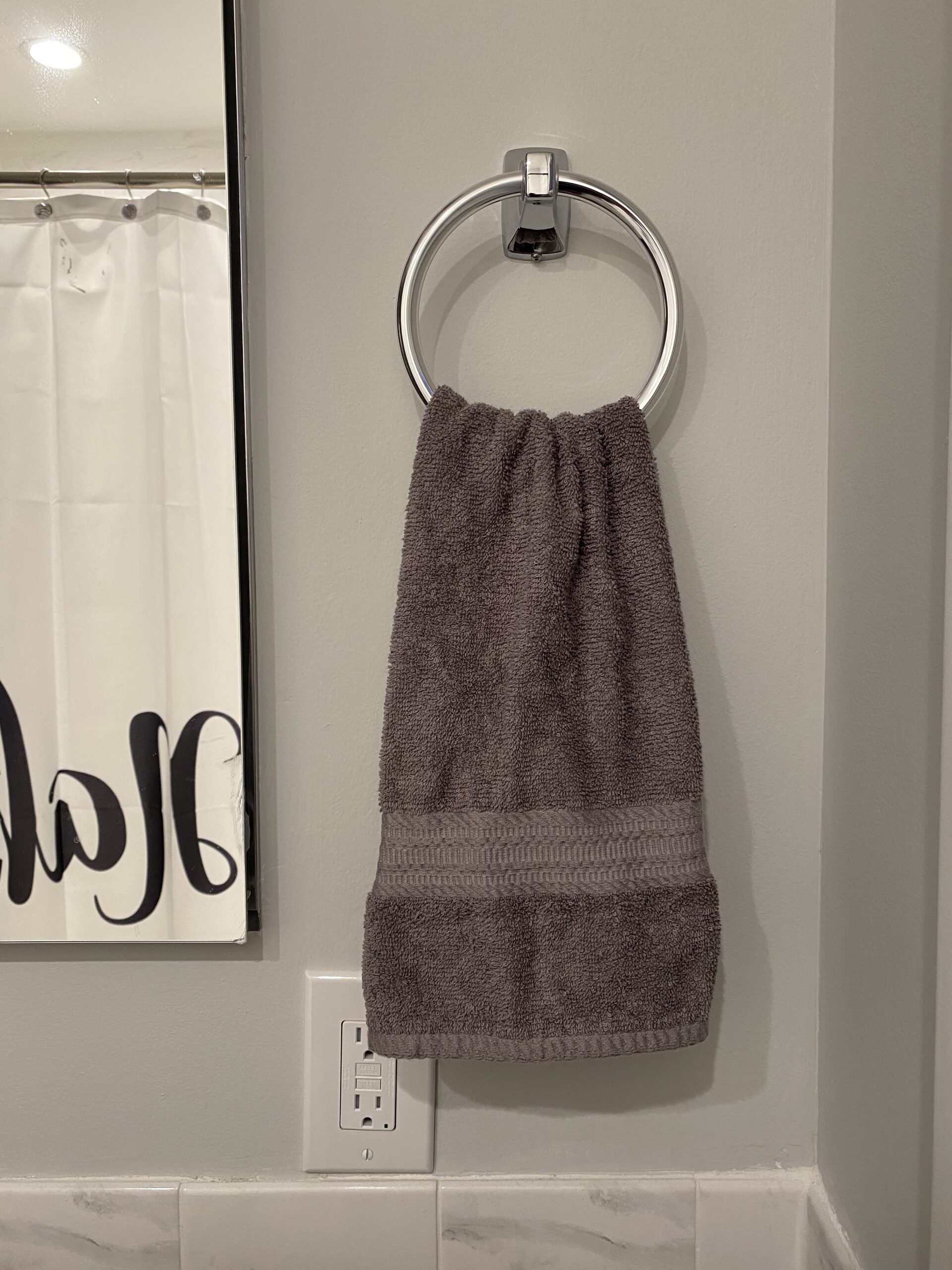 25 Stylish Bathroom Towel Rack Ideas to Enhance Your Space - Addicted ...