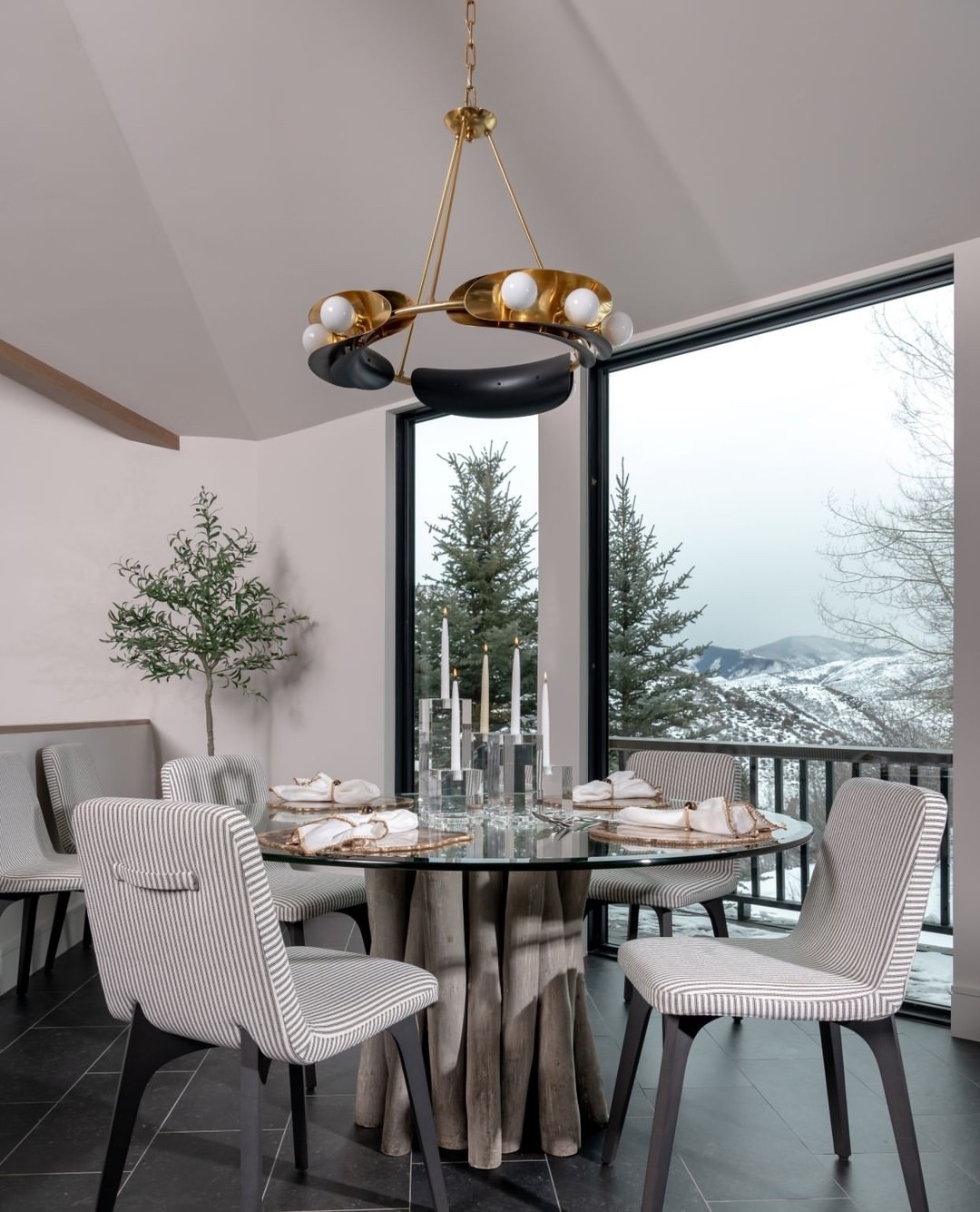30 Gorgeous Dining Room Lighting Over Table Ideas - Addicted To ...