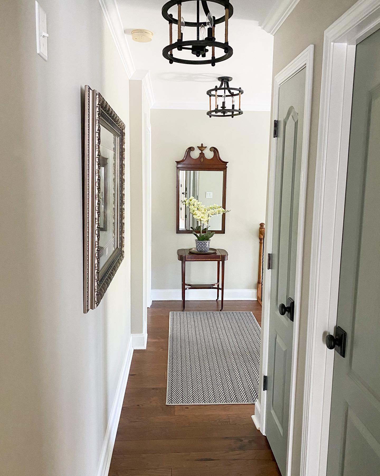 35 Beautiful Upstairs Hallway Ideas to Inspire You - Addicted To ...