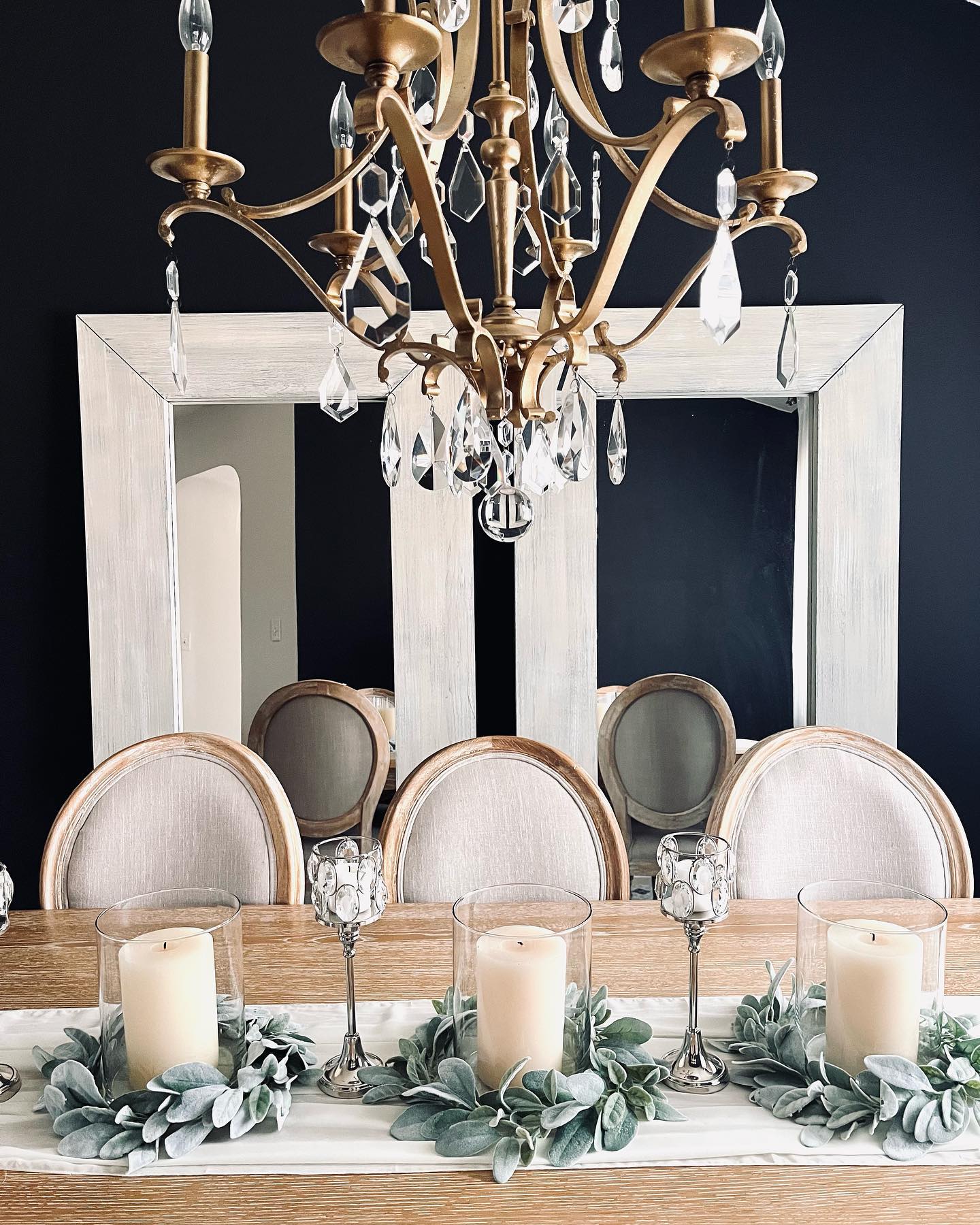 46 Dining Room Table Centerpiece Ideas for Everyday Elegance - Addicted ...
