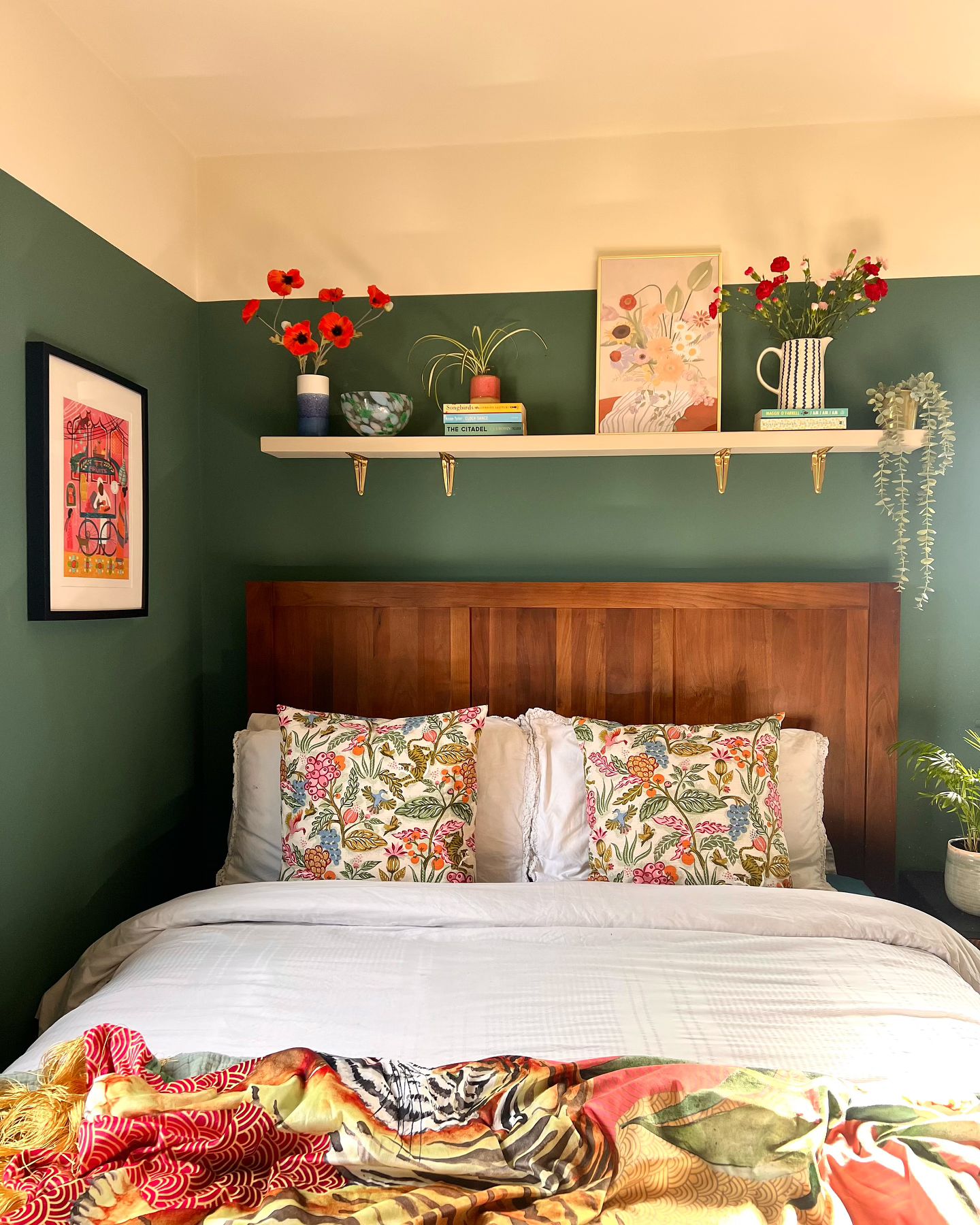 42 Stunning Green Bedroom Ideas for Every Style - Addicted To Organization