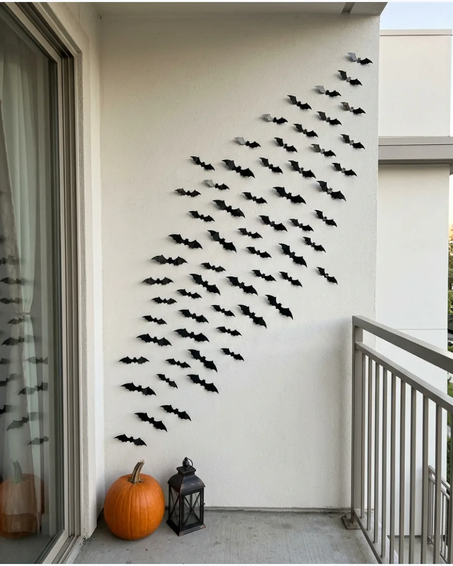 10. Minimalist Bat Balcony