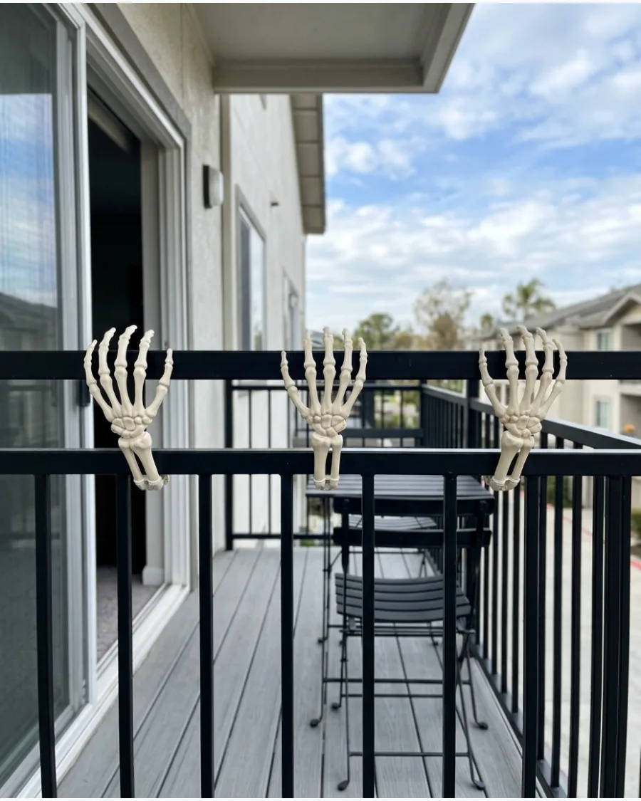16. Skeleton Hand Railing