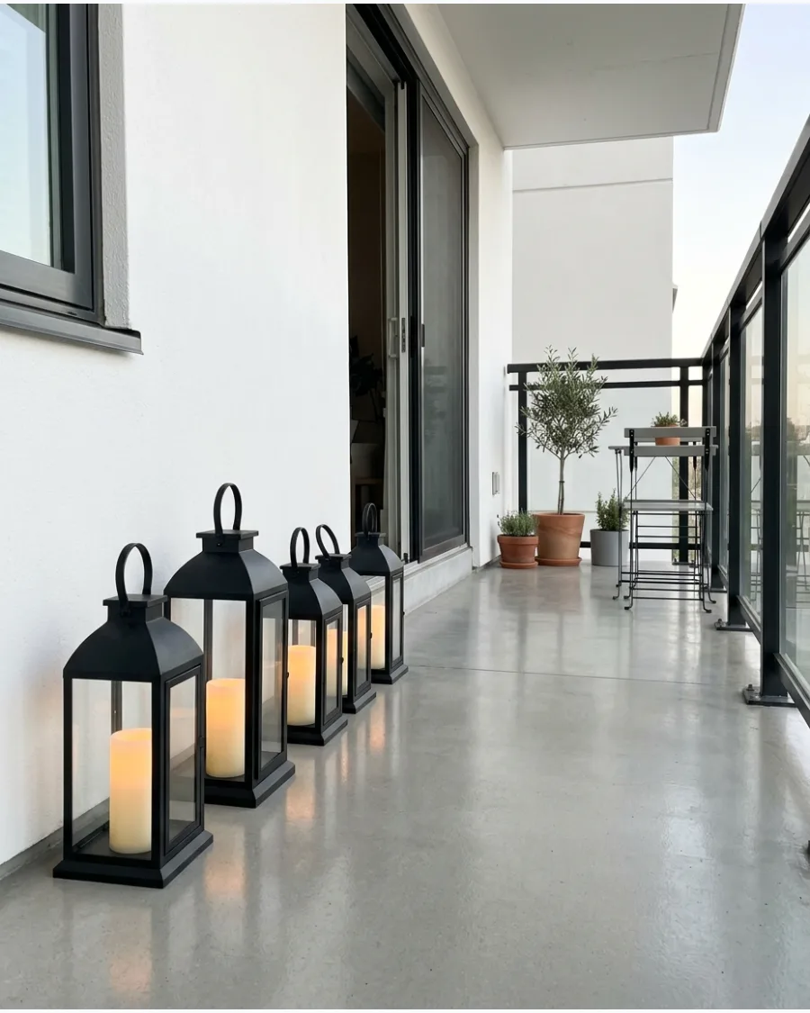 29. Lantern-Lined Balcony Floor