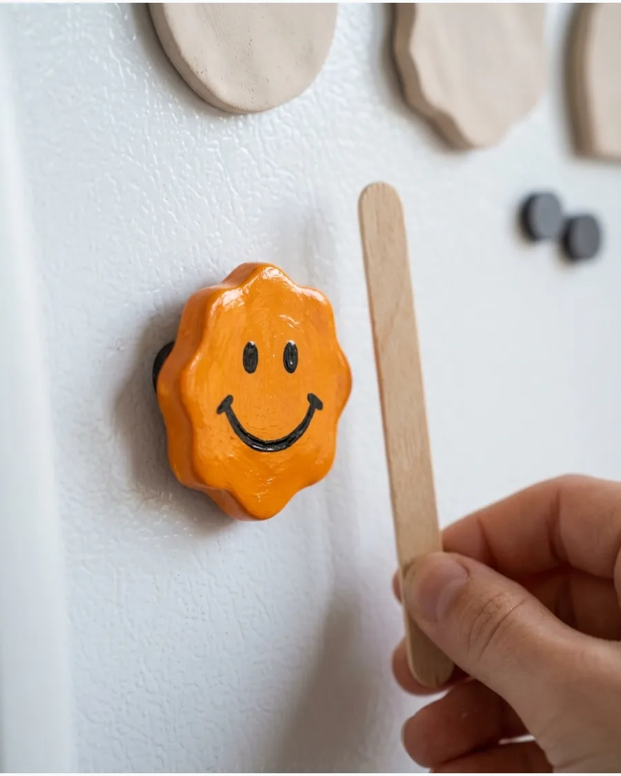 47. Wavy Smiley-Face Magnet