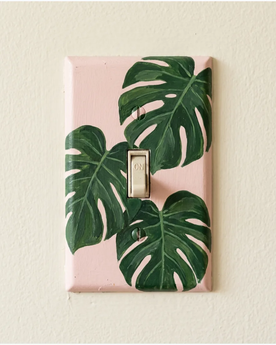 19. Monstera Leaf Cover