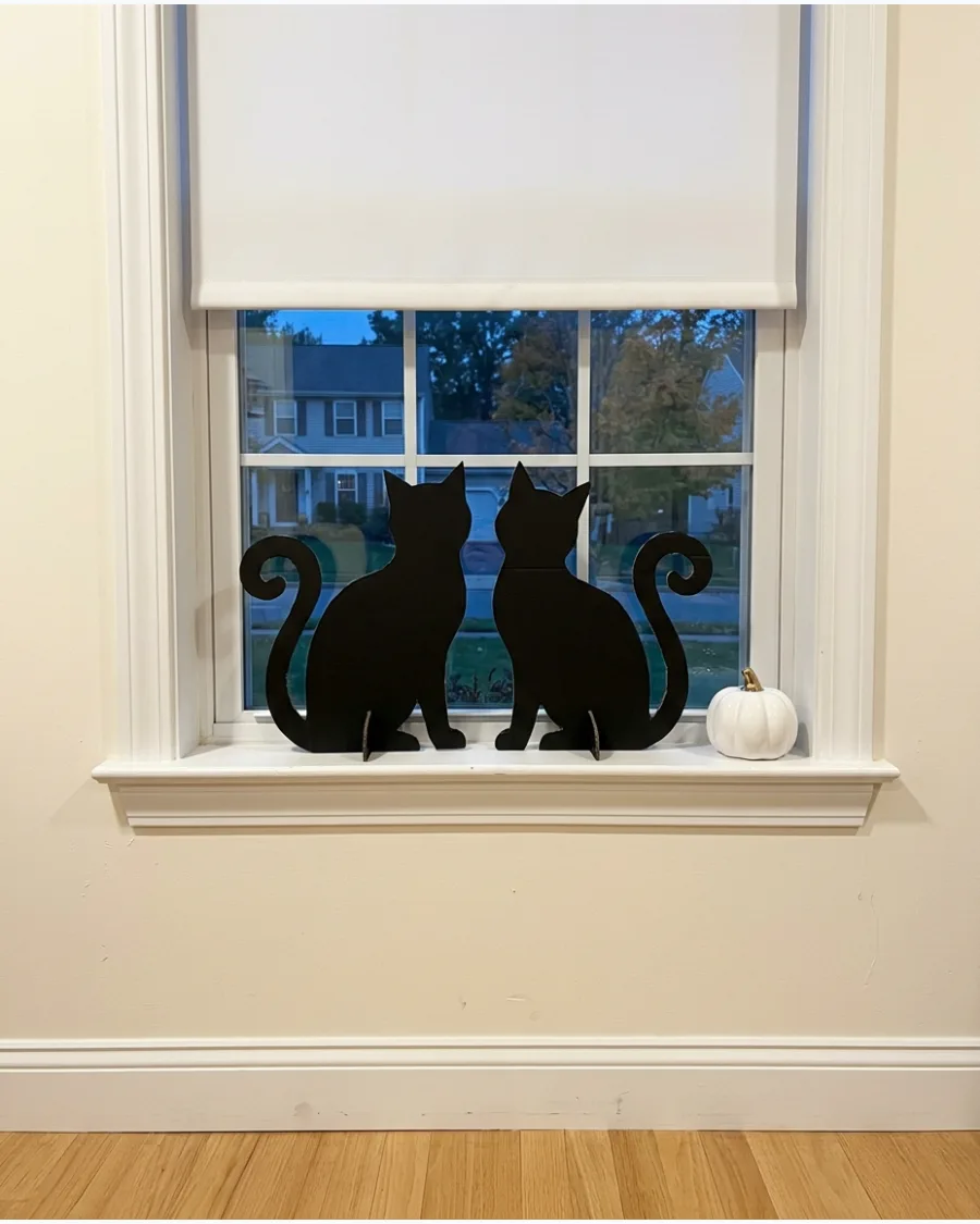 30. DIY Black Cat Silhouettes