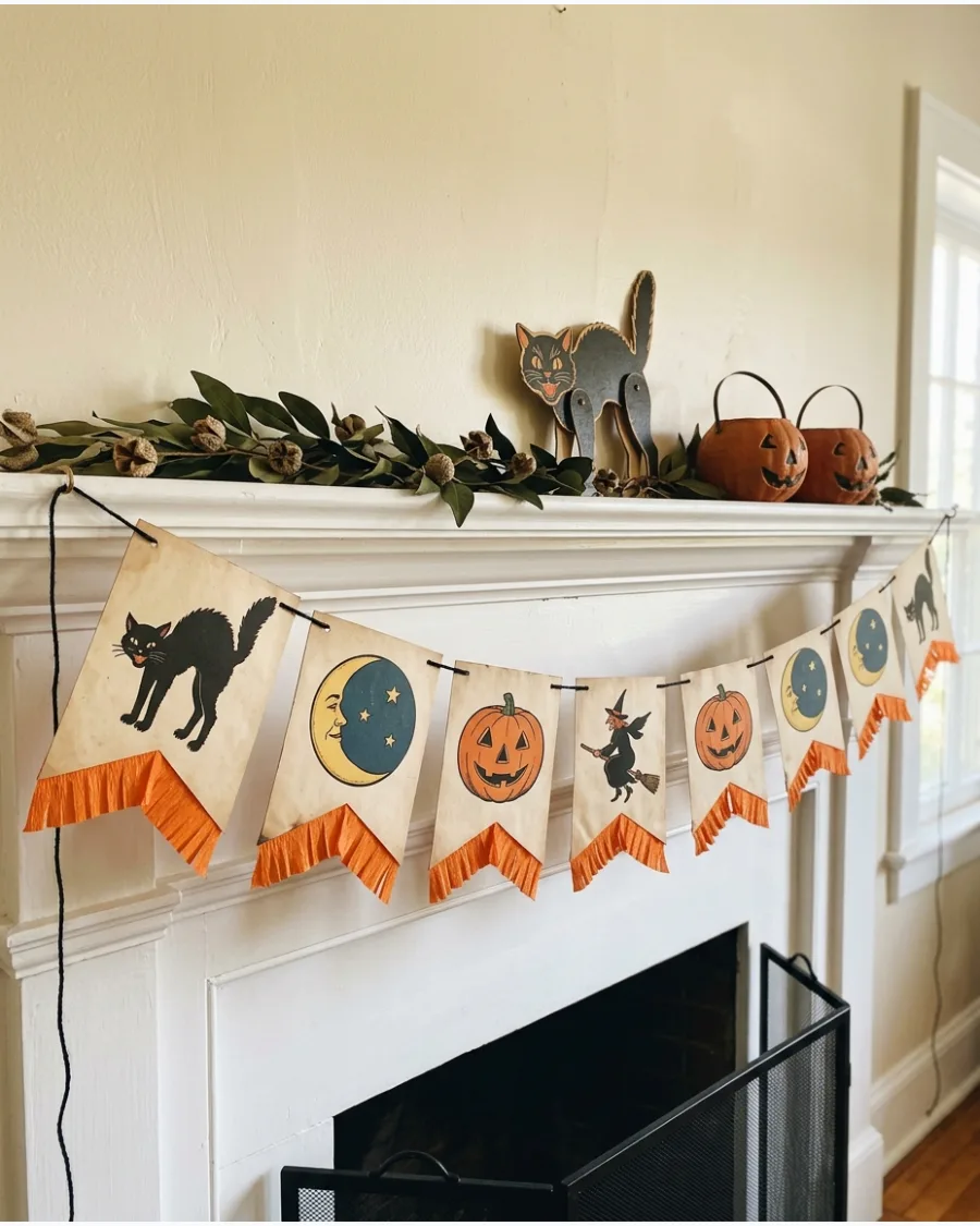 17. Vintage Halloween Banner