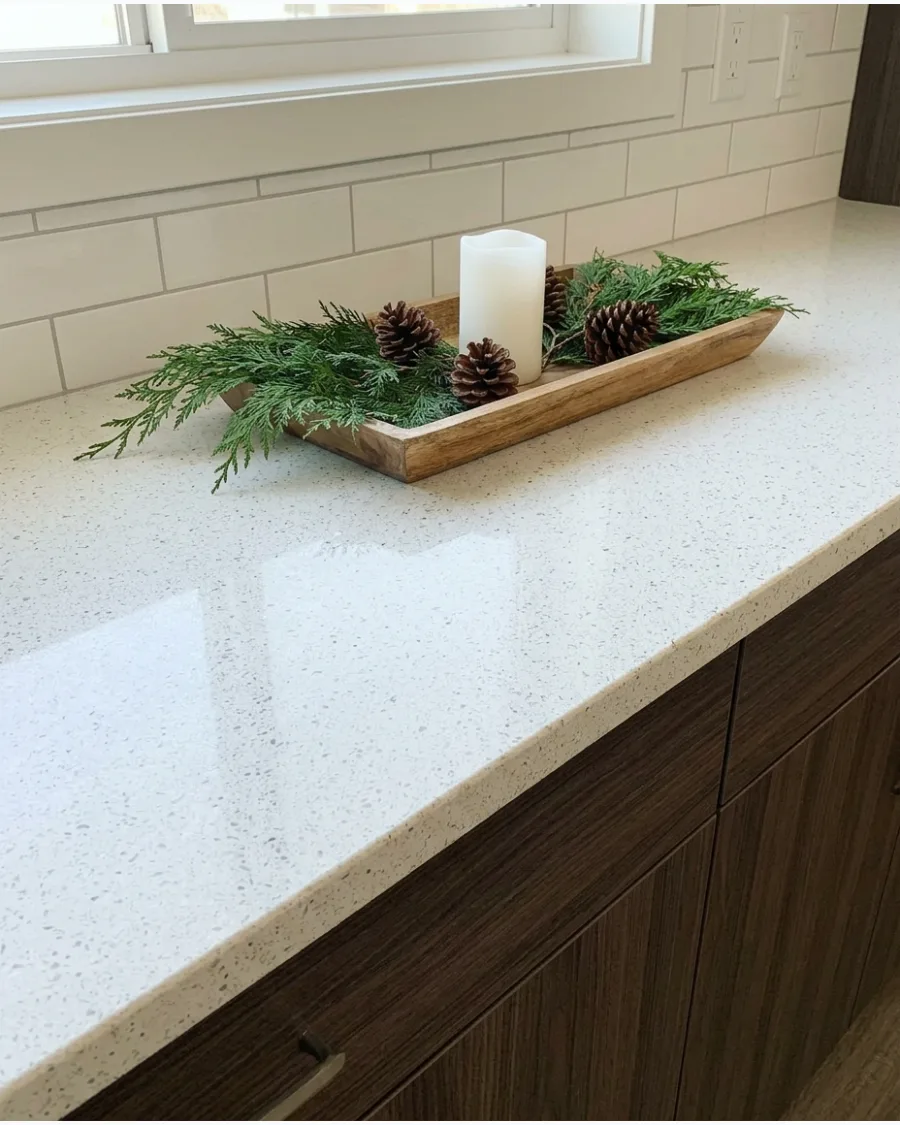 4. Evergreen and Candle Countertop Tray
