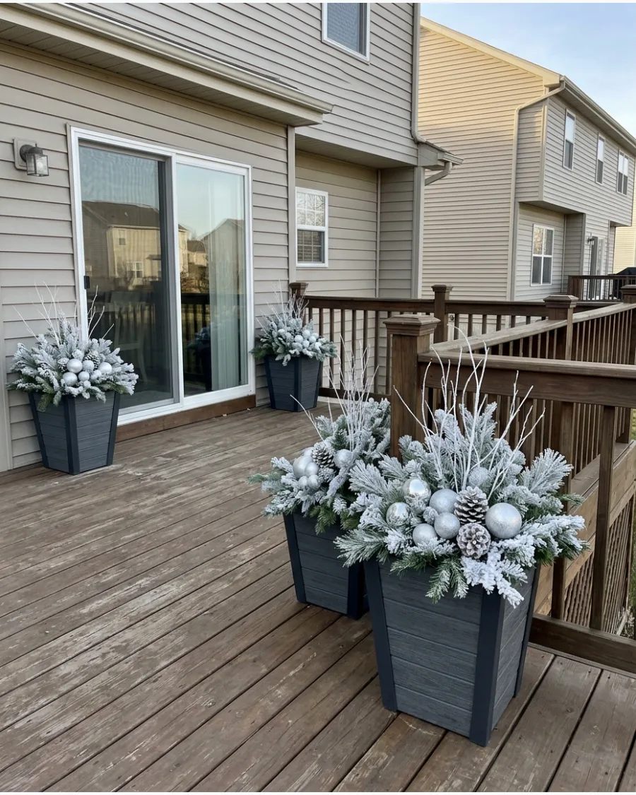 26. White and Silver Winter Deck Pots