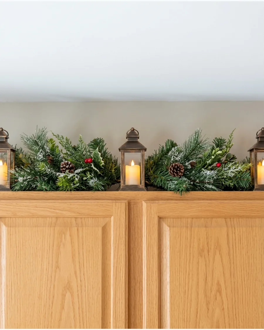 28. Mini Lanterns With Flameless Candles