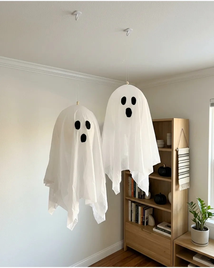 25. Balloon-Shaped Hanging Ghosts