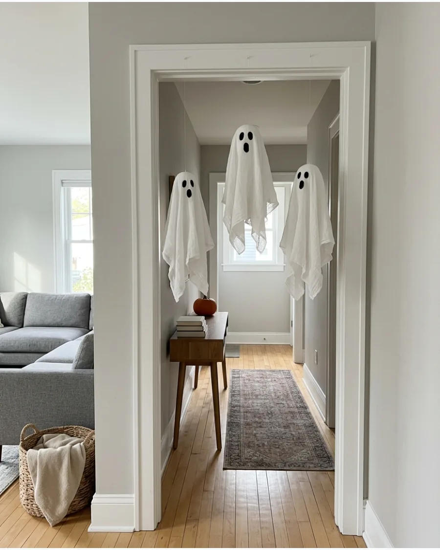 30. Floating Doorway Ghosts