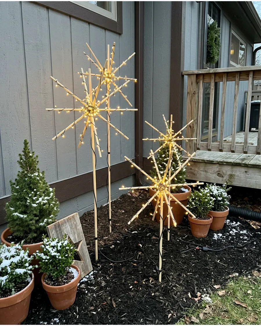 55. DIY Starburst Christmas Light Stakes