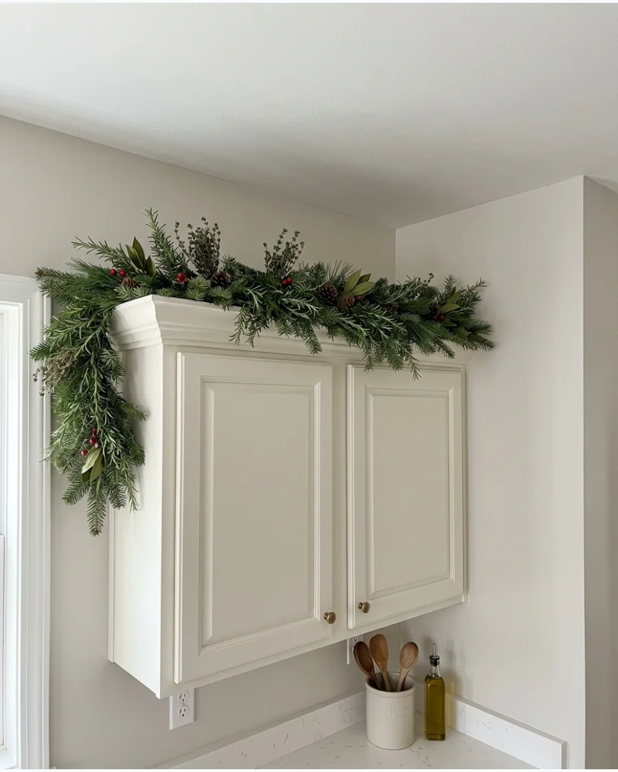29. Rosemary-Inspired Kitchen Garland