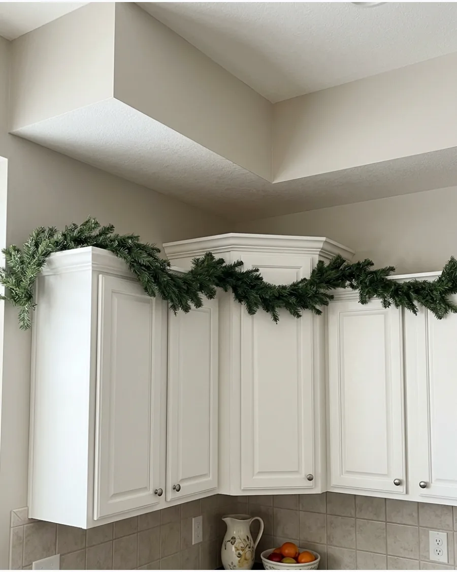 50. Continuous Garland Around the Kitchen Cabinet Line