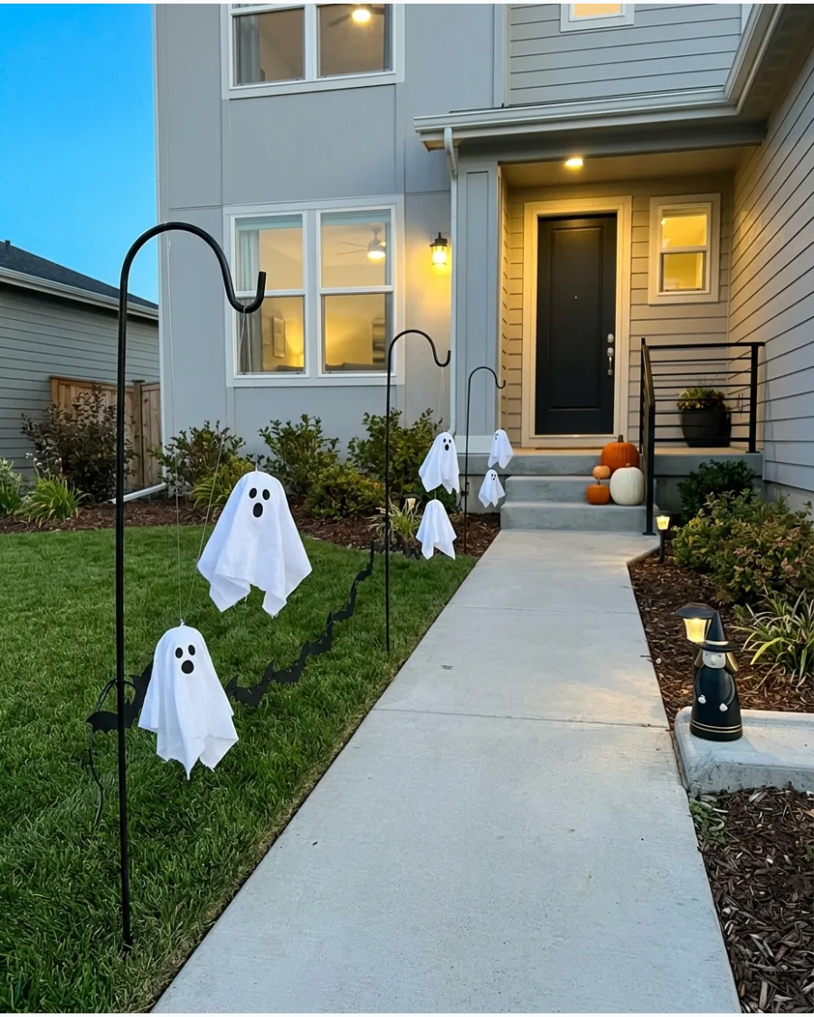 23. Floating Ghost Path