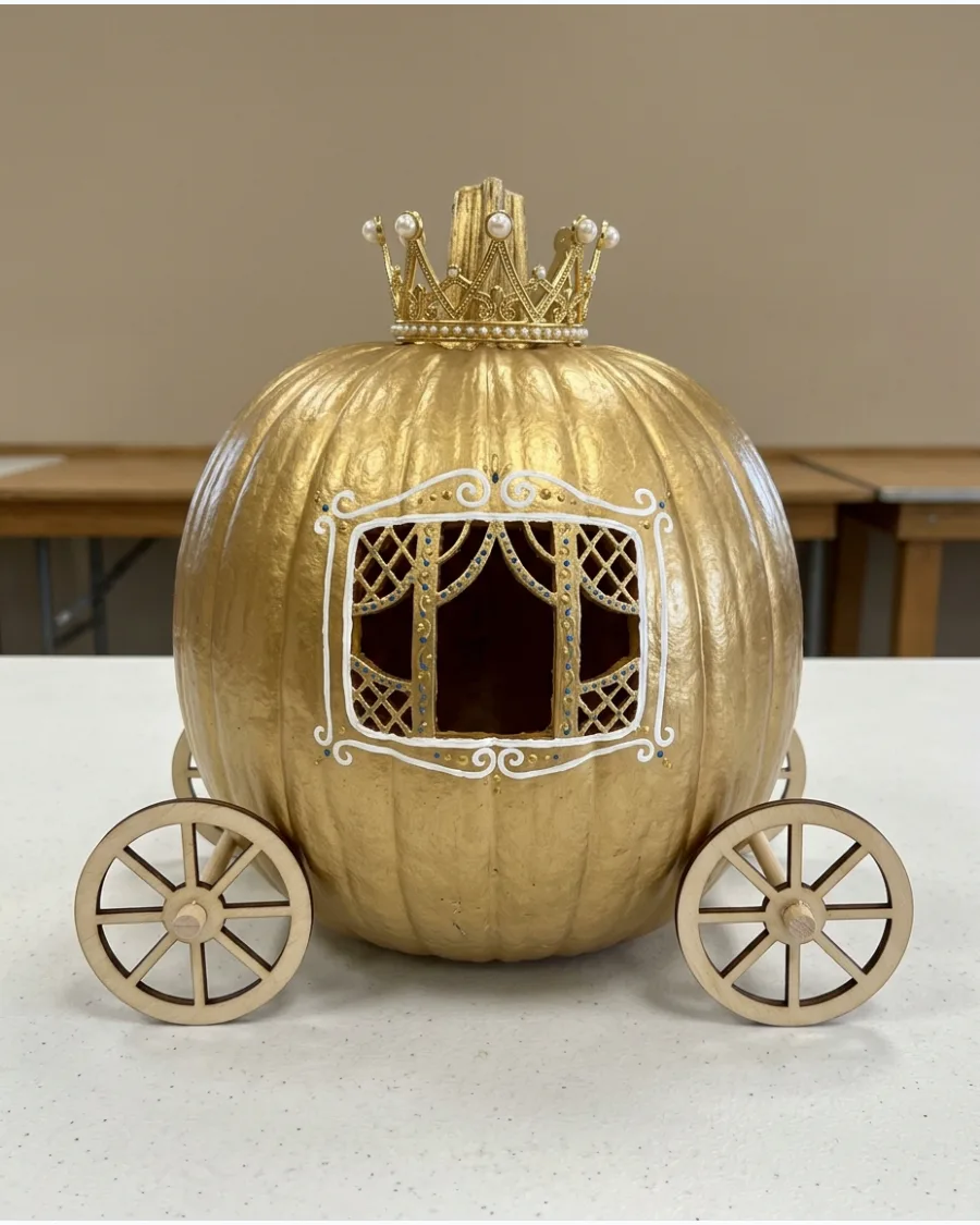 76. Royal Carriage Pumpkin