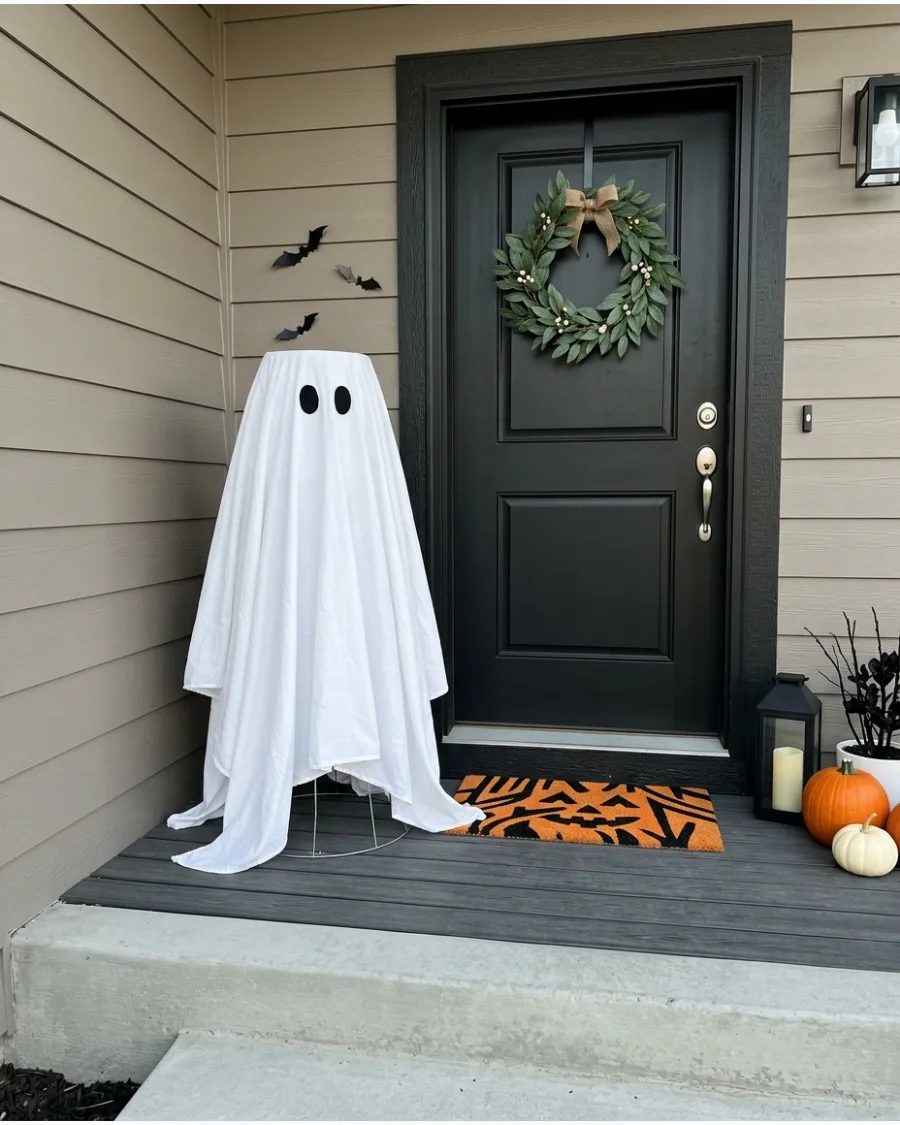 45. Front-Door Greeter Ghost