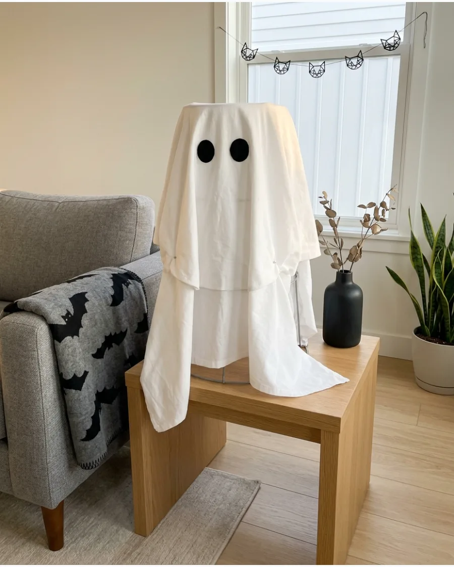 5. Pillowcase Tomato Cage Ghost