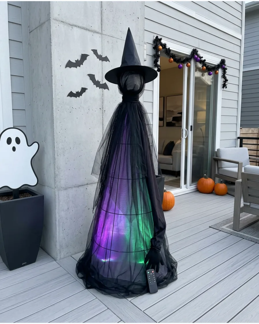 13. Color-Changing Tomato Cage Witch