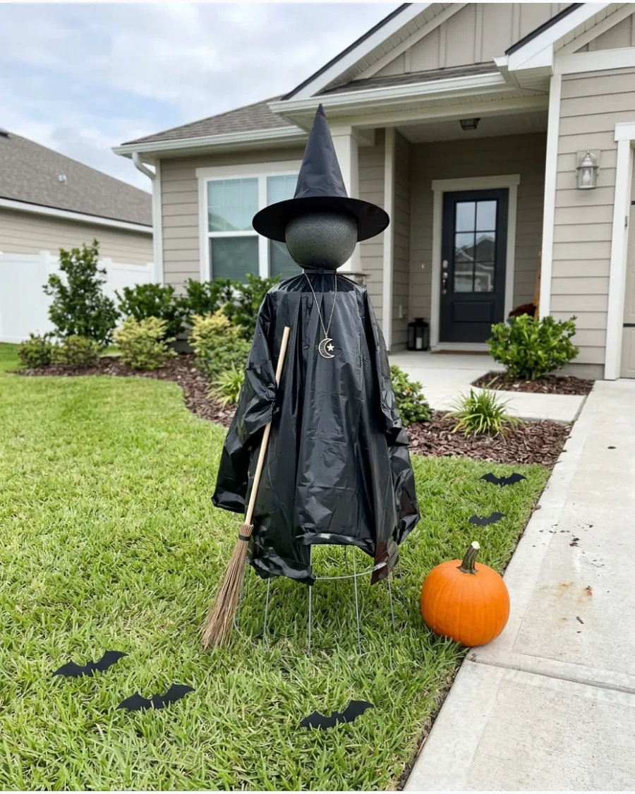3. Five-Minute Tomato Cage Witch