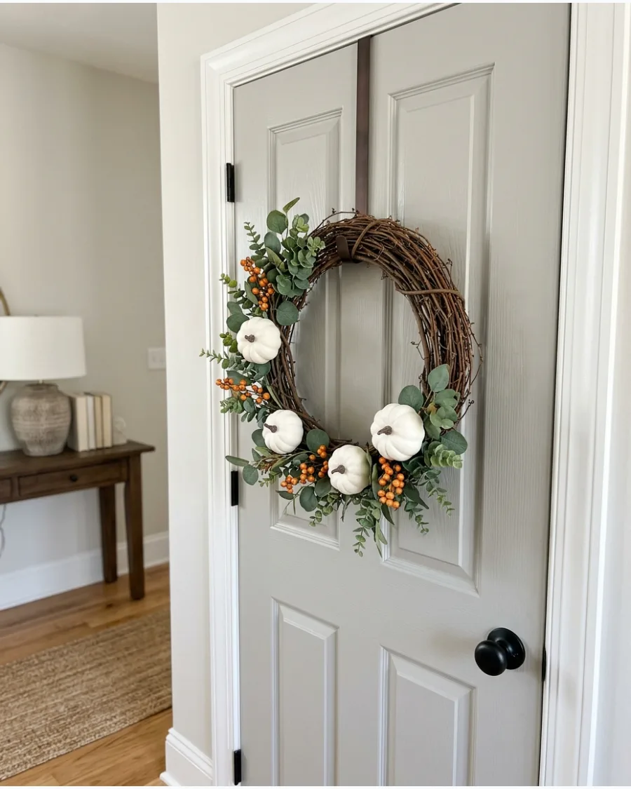 13. DIY Mini Pumpkin Wreath