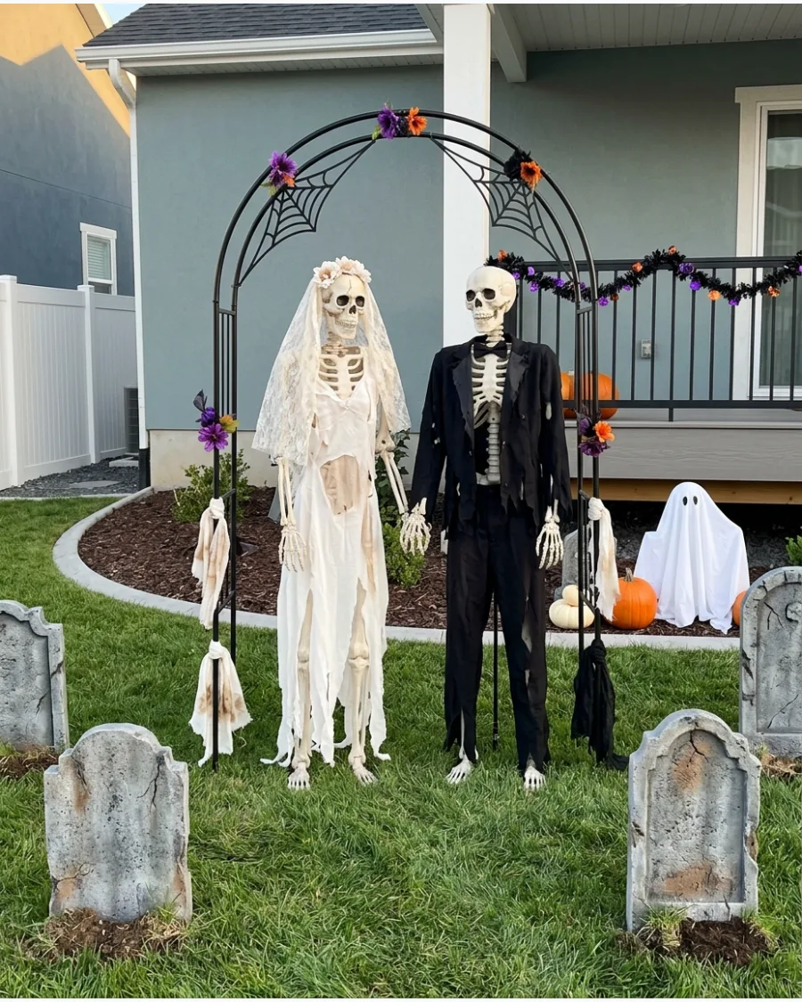 37. Skeleton Wedding Ceremony