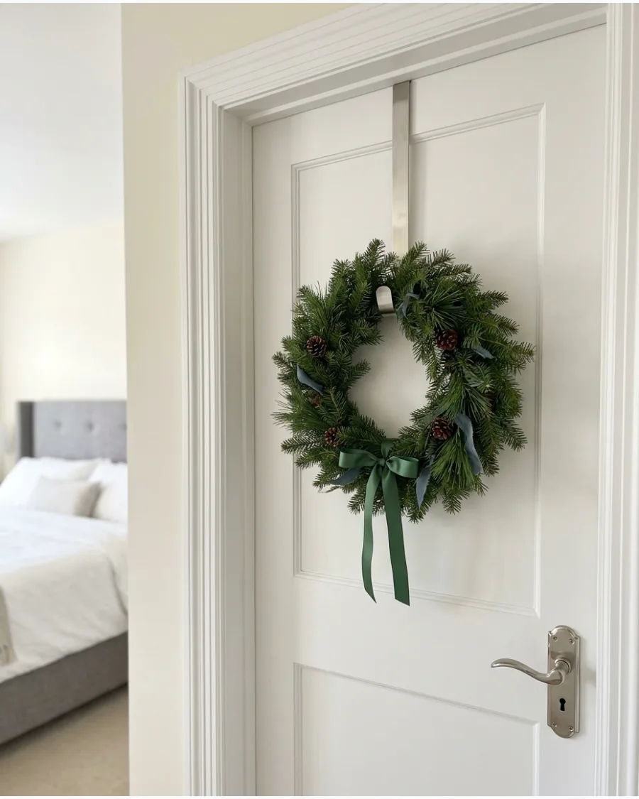 15. Christmas Bedroom Door Wreath