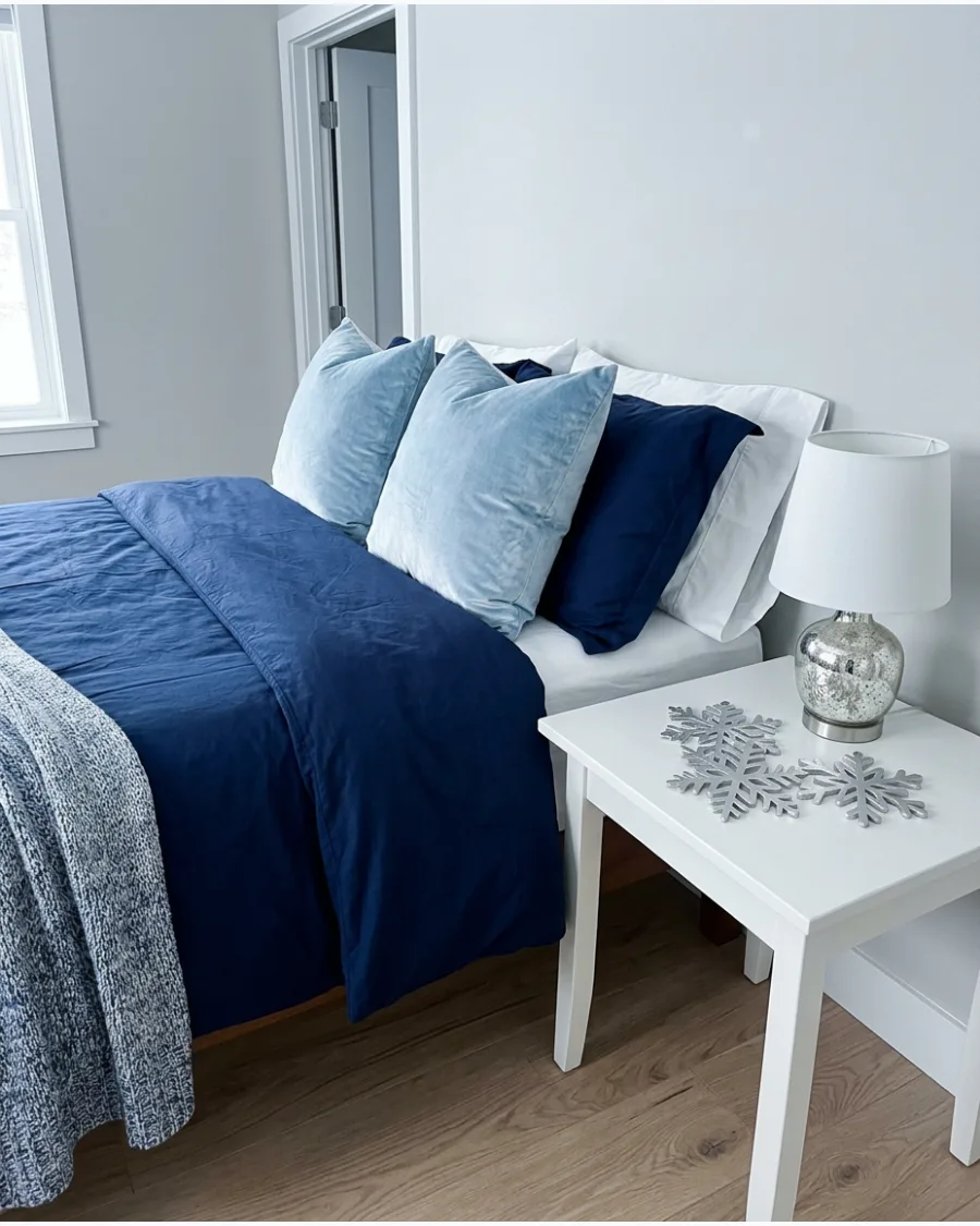 27. Blue and Silver Christmas Bedroom