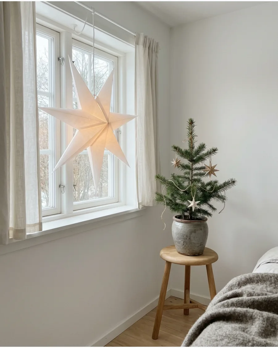 35. Scandinavian Christmas Bedroom