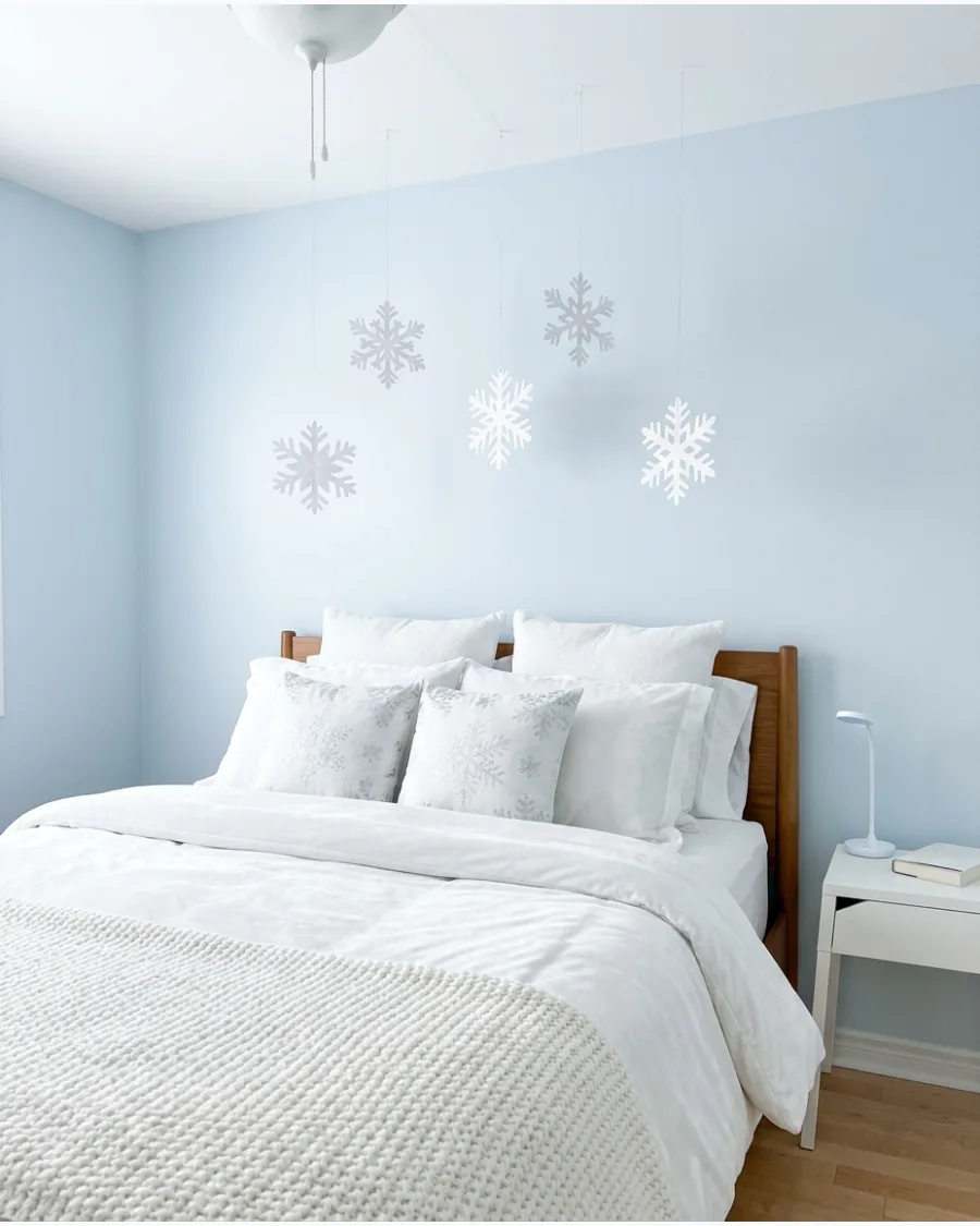 90. Winter Wonderland Christmas Bedroom