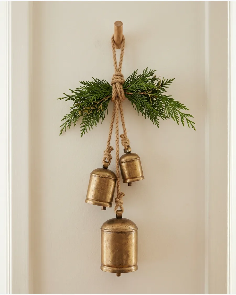 32. Hanging Christmas Bell Cluster With Greenery