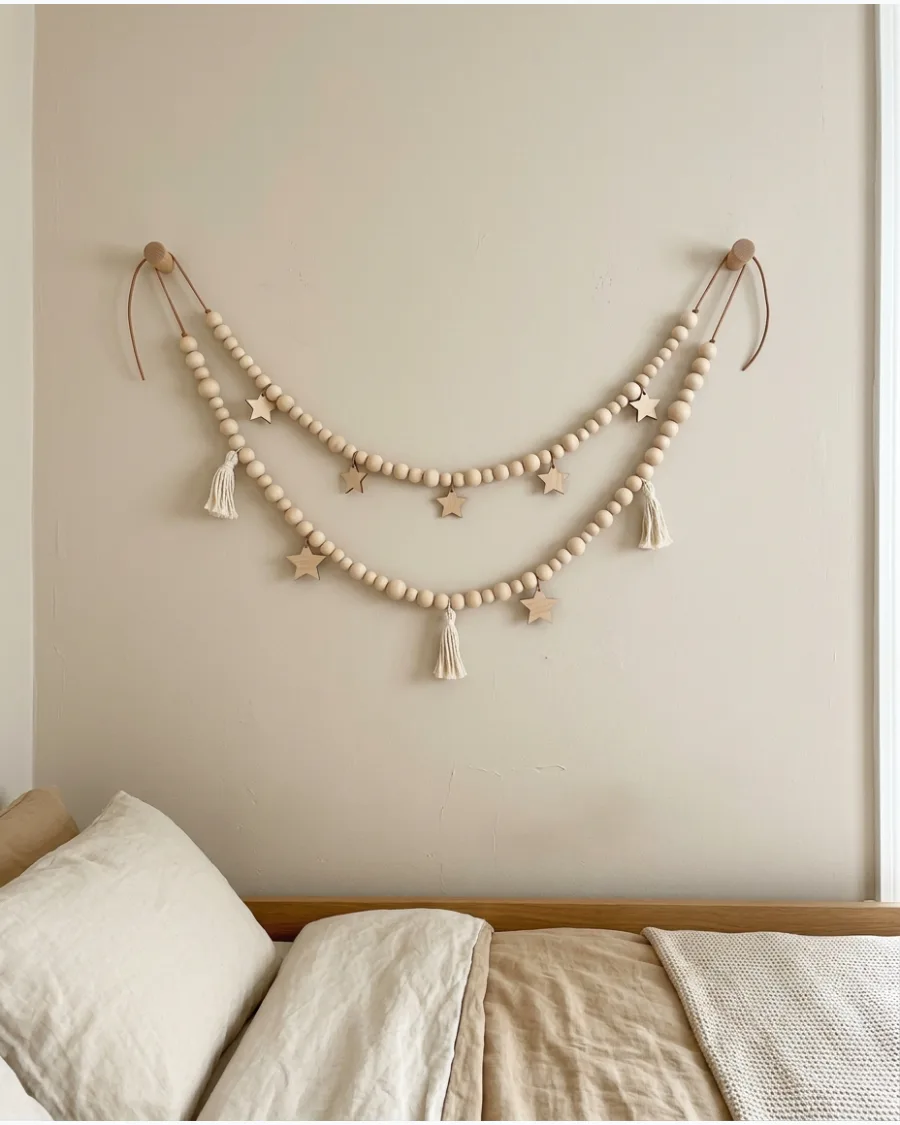 59. DIY Wooden Bead Christmas Wall Garland