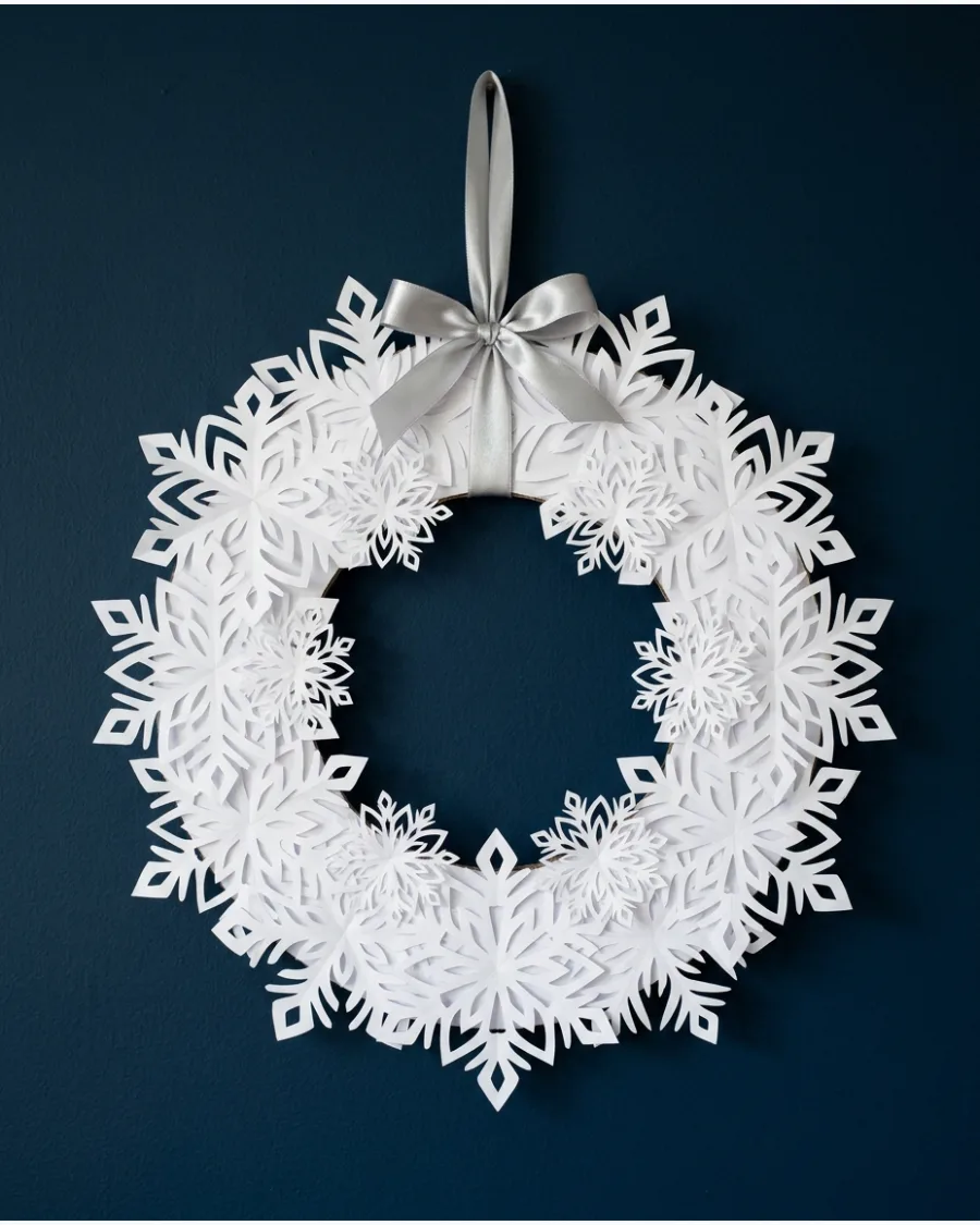 34. Paper Snowflake Christmas Wreath